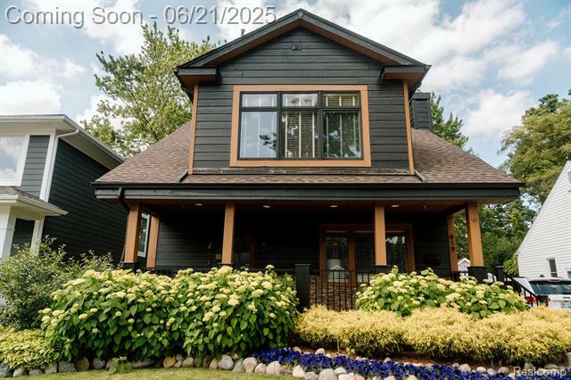 Property Photo: 619 E Farnum Avenue MI 48067