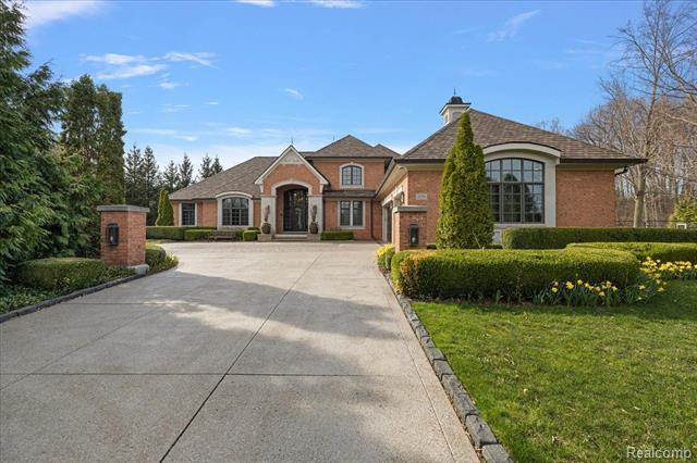Property Photo: 2779 Turtle Lake Drive MI 48302