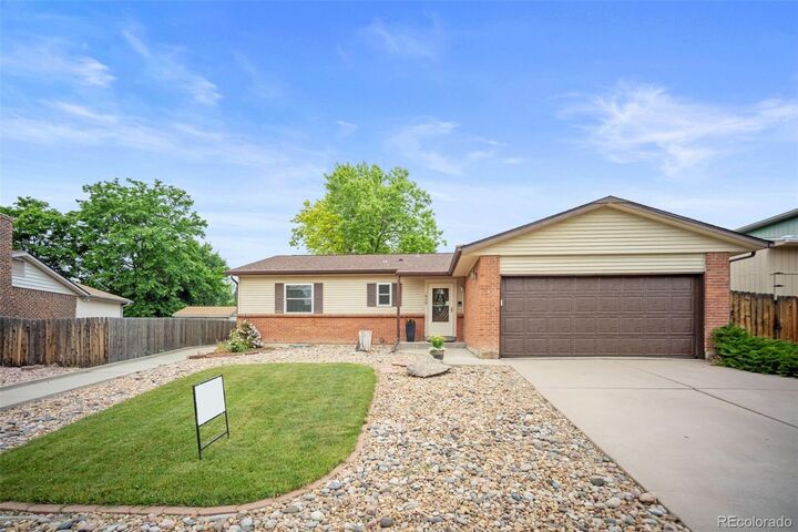 7659 S Holland Way  Littleton CO 80128 photo