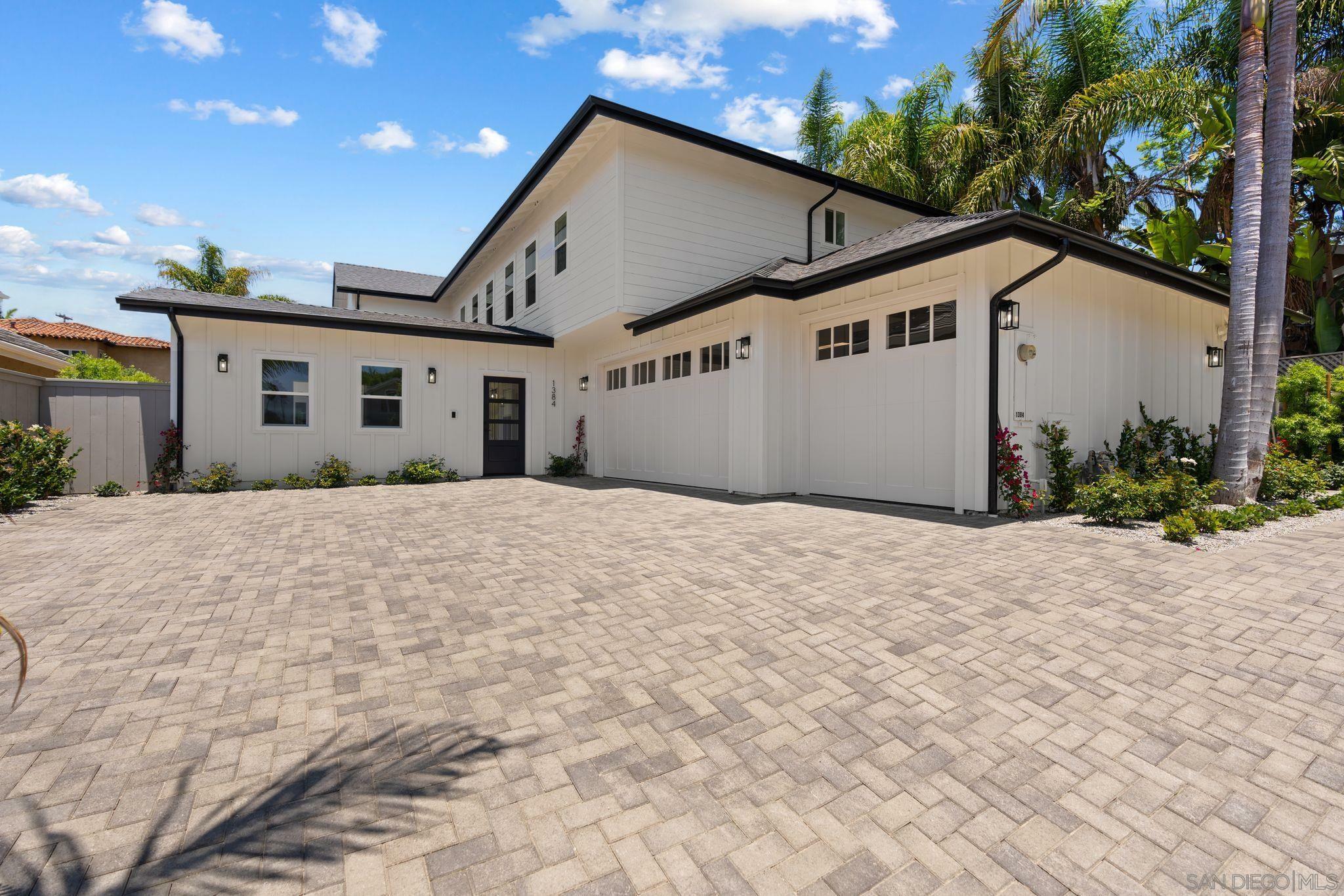 Property Photo: 1384 Cynthia Ln CA 92008