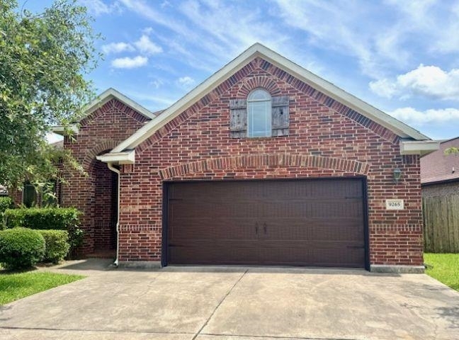 Property Photo: 9265 N Sage TX 77713