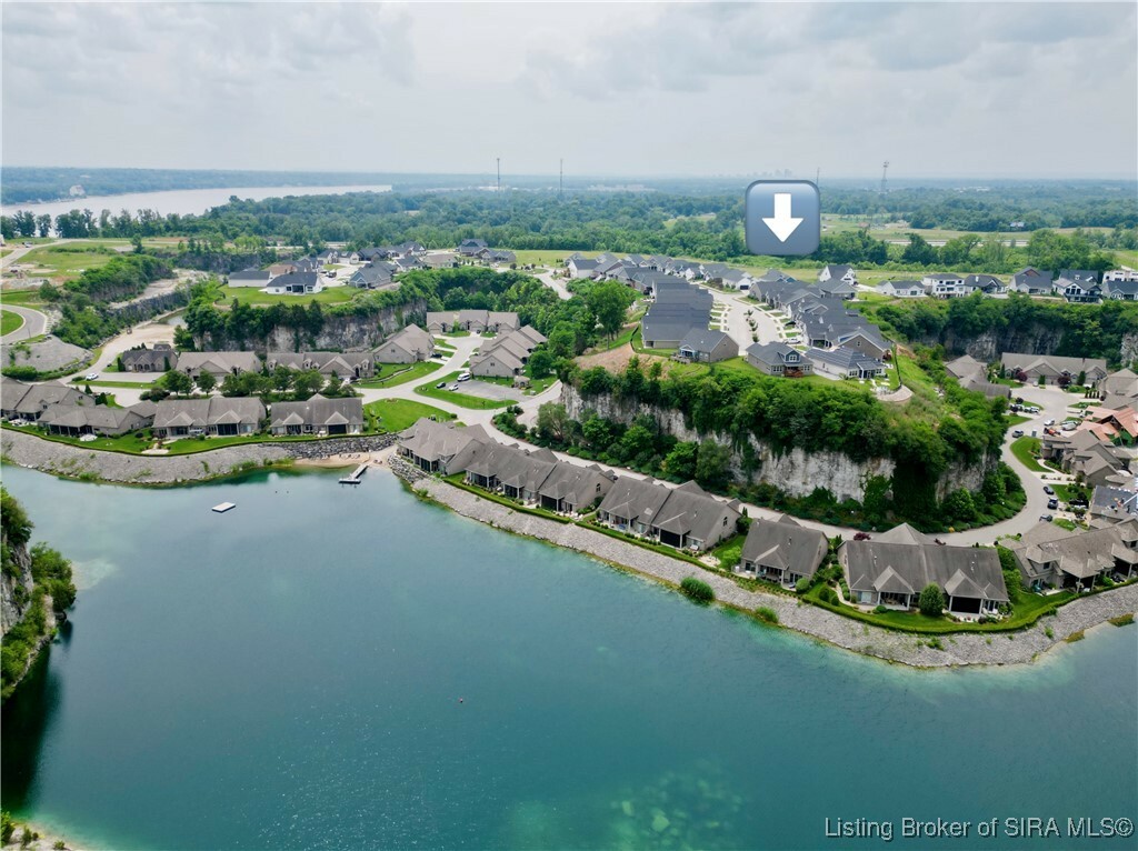 Property Photo: 2015 Villa View Court IN 47130