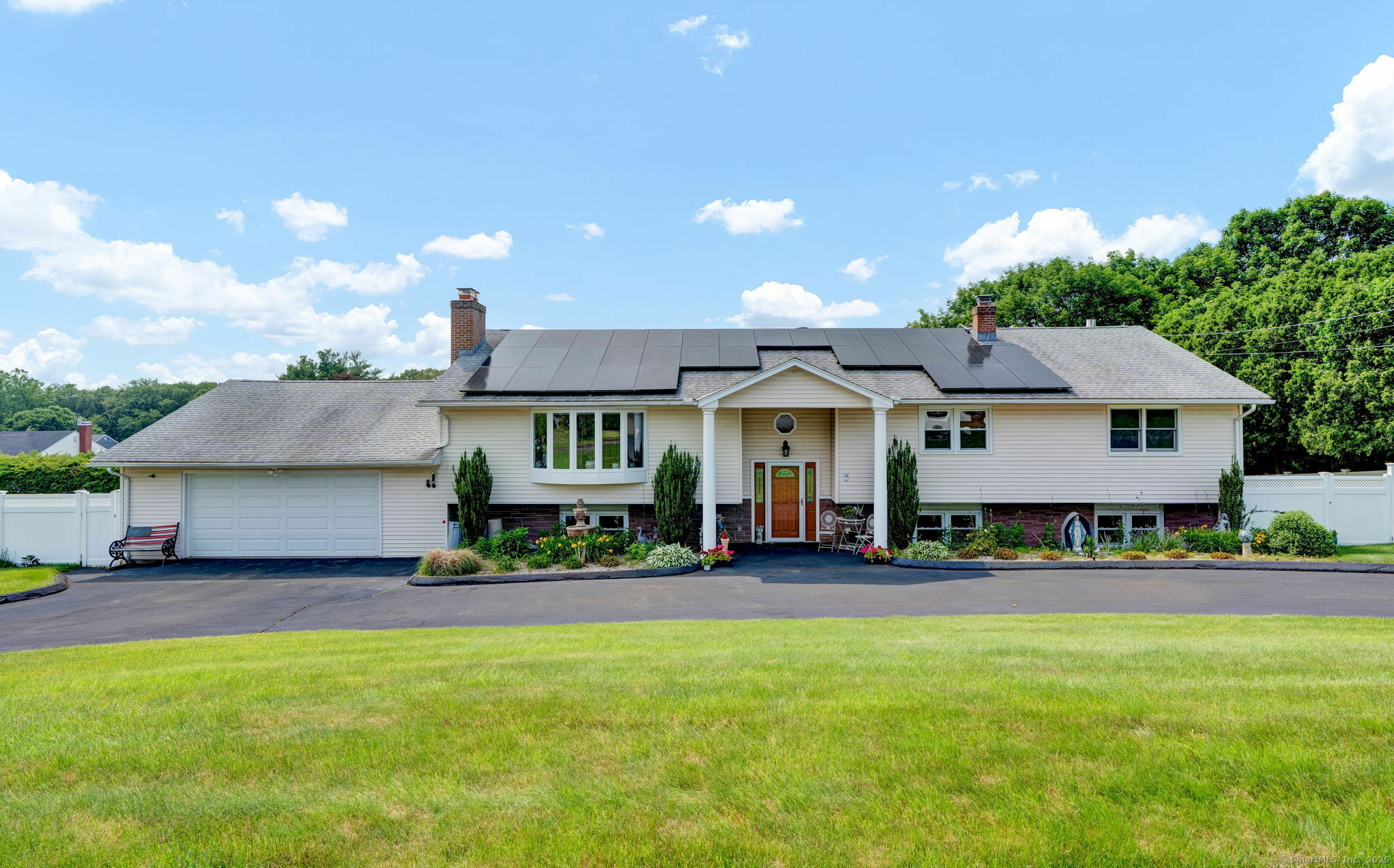 Property Photo: 9 Marion Court CT 06473