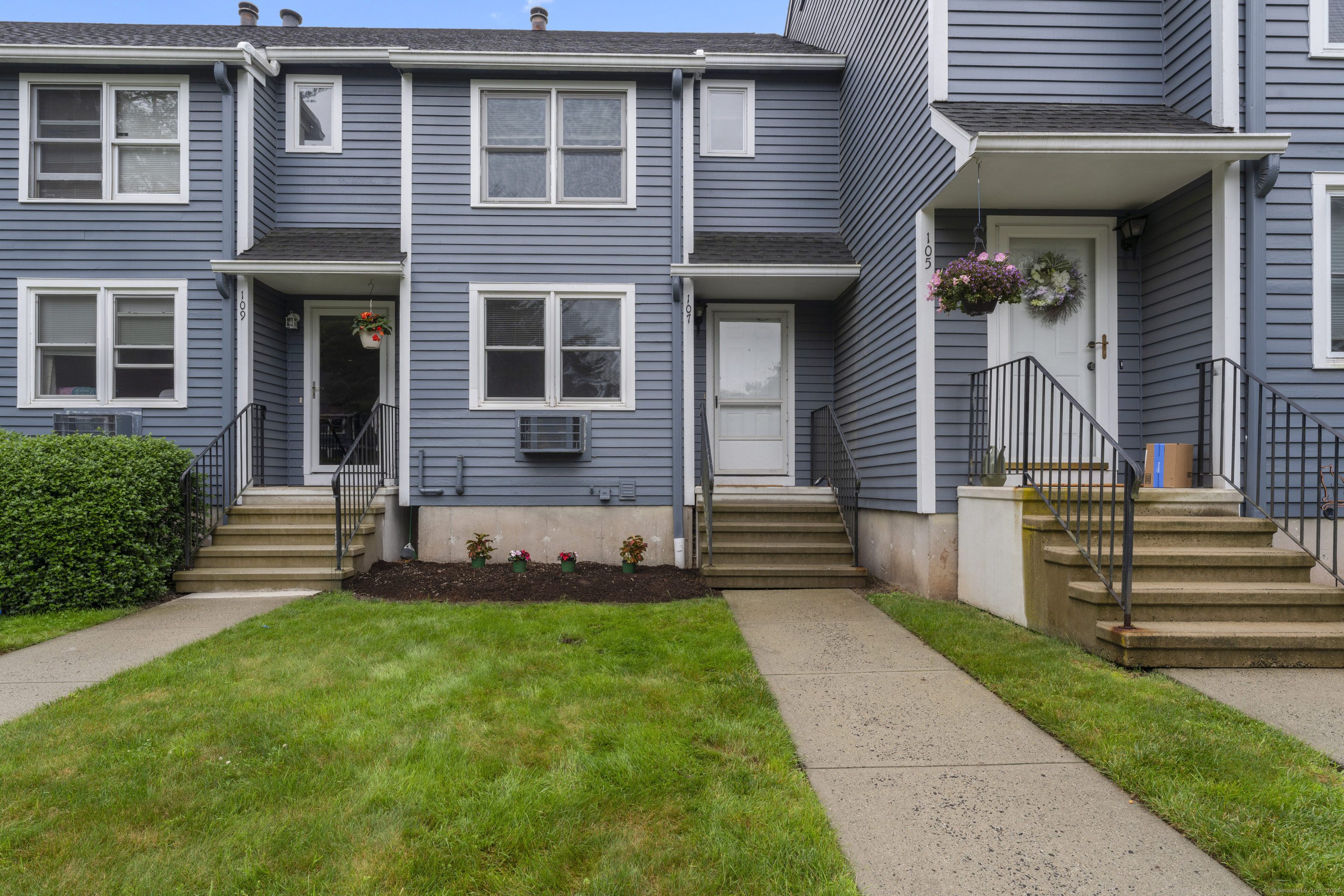 Property Photo: 107 Greens Loop CT 06410