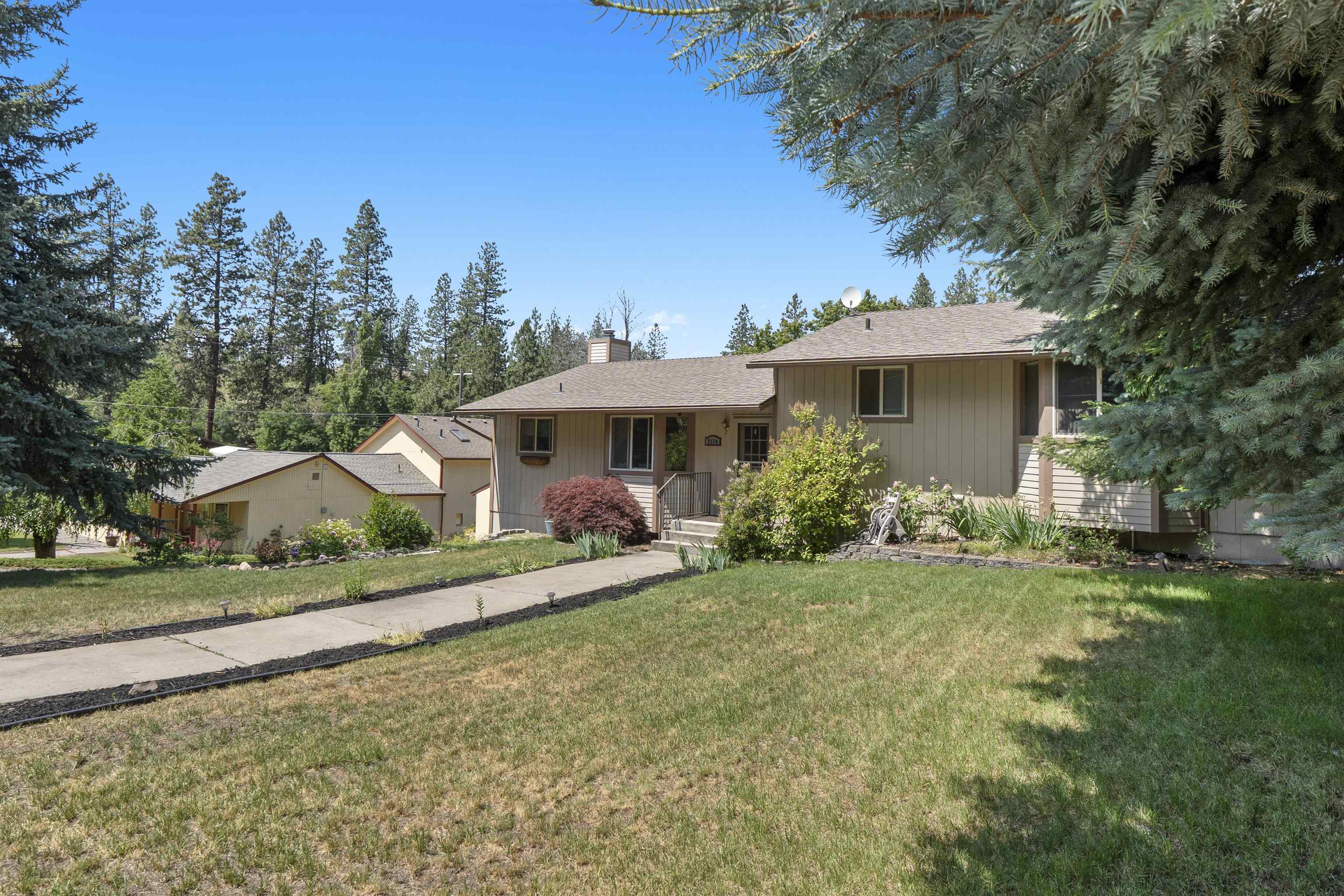 Property Photo: 3114 W 20th Ave WA 99224