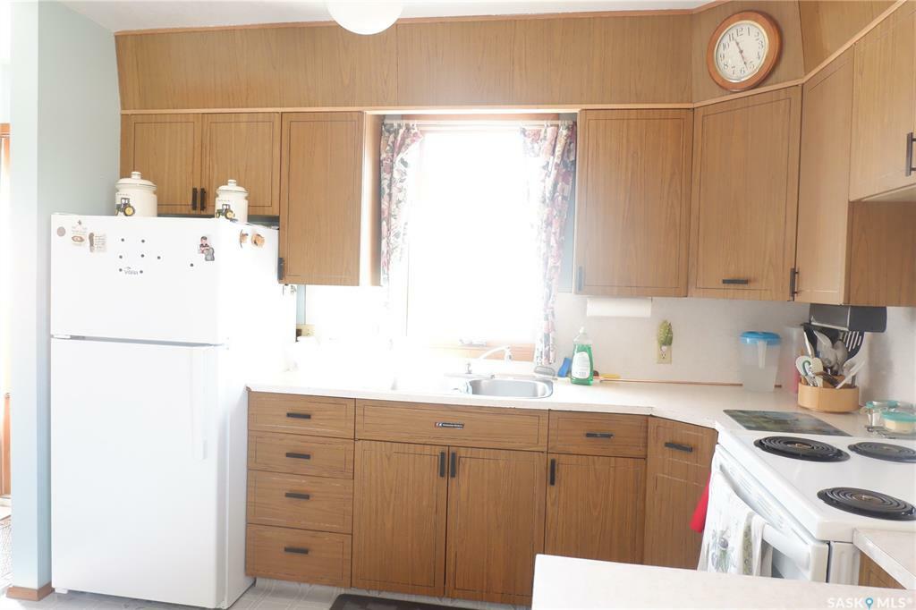 Property Photo: 2014 4th Street N SK S0H 3R0