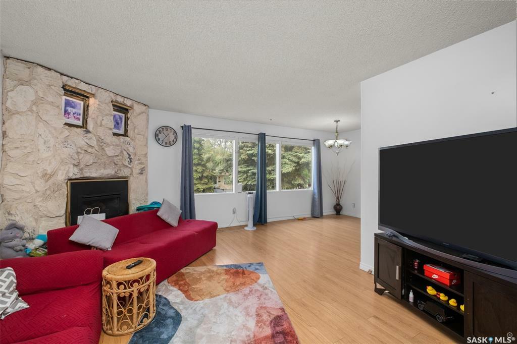 Property Photo: 29 24th Street E SK S6V 1R3