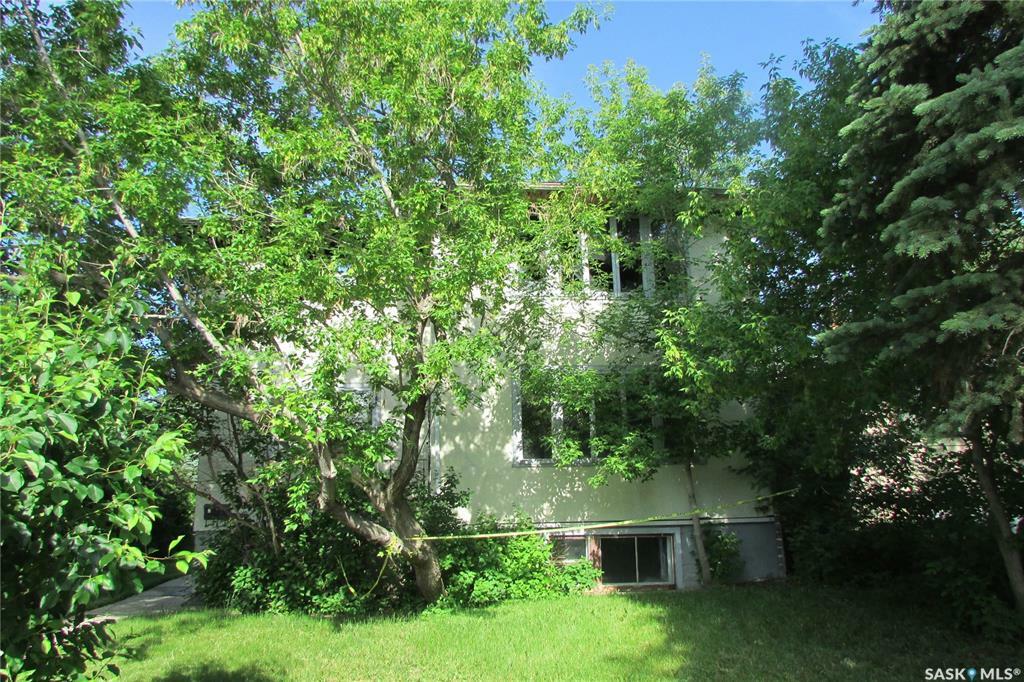 Property Photo: 1216 Aberdeen Street SK S4T 5J9