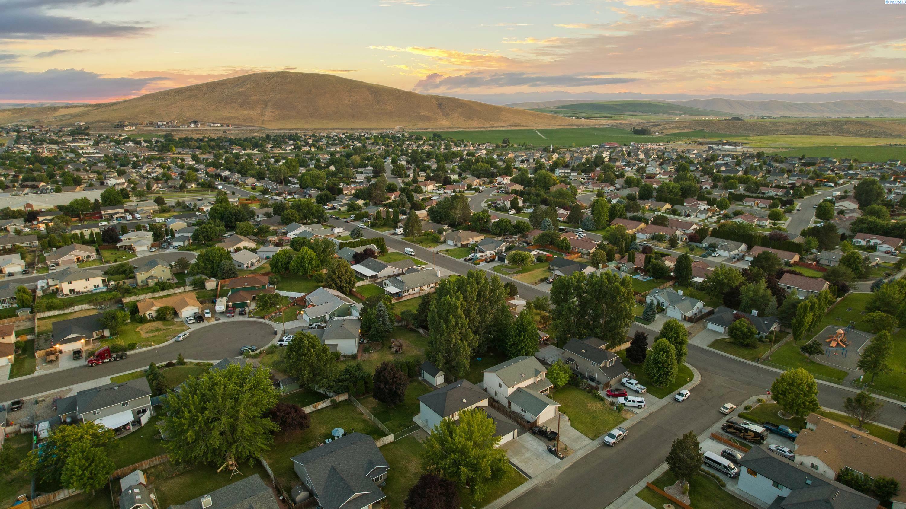 Property Photo: 5207 Crane WA 99353