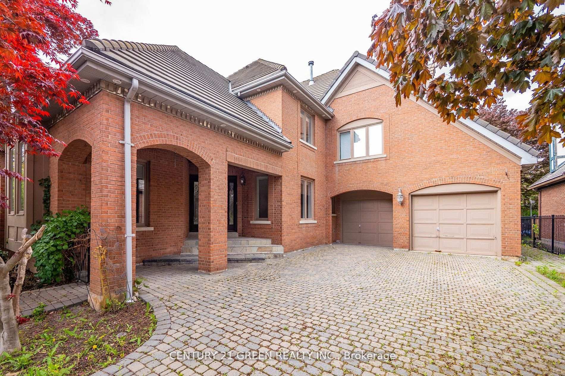 Photo de la propriété: 5095 Forest Hill Drive ON L5M 5A2