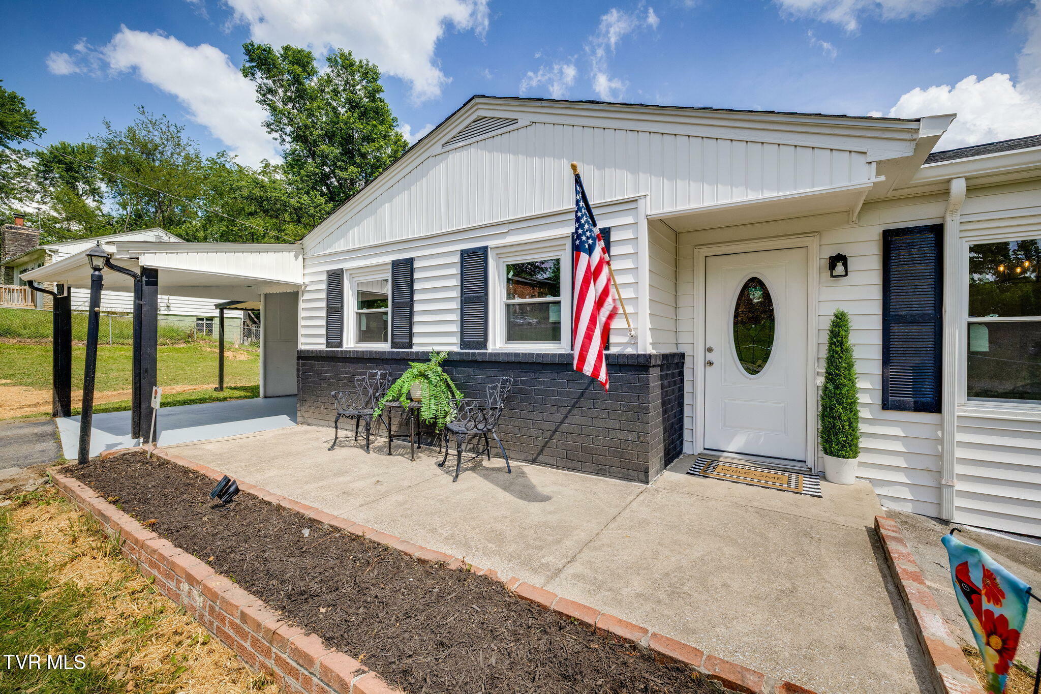 Property Photo:  120 Mayflower Road  TN 37601 