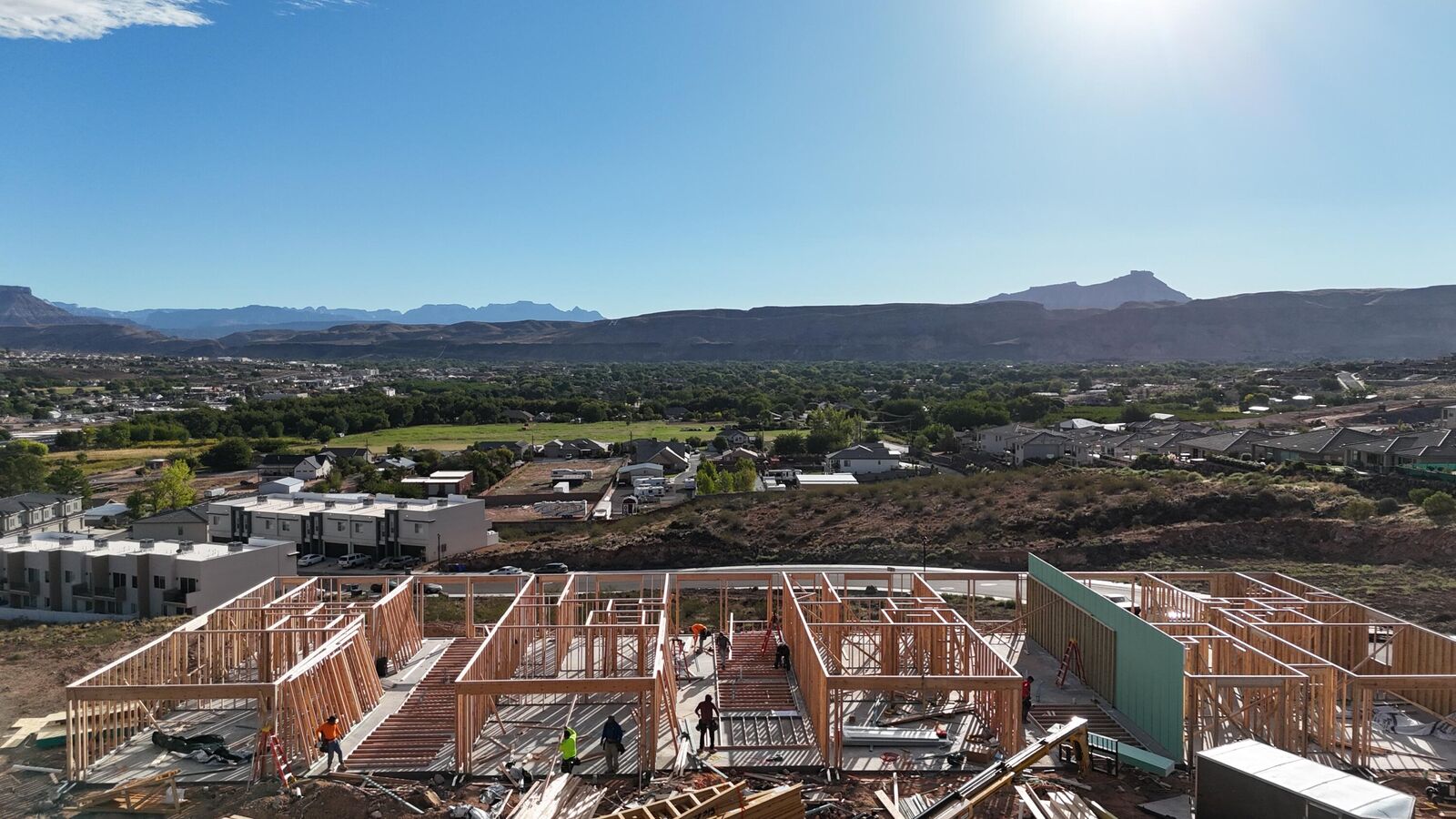Property Photo:  2032 W 320 S 37  UT 84737 