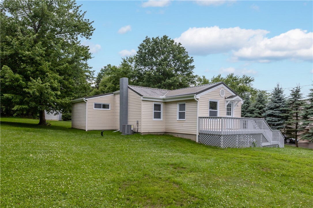 Property Photo: 466 Braden School Rd PA 15010