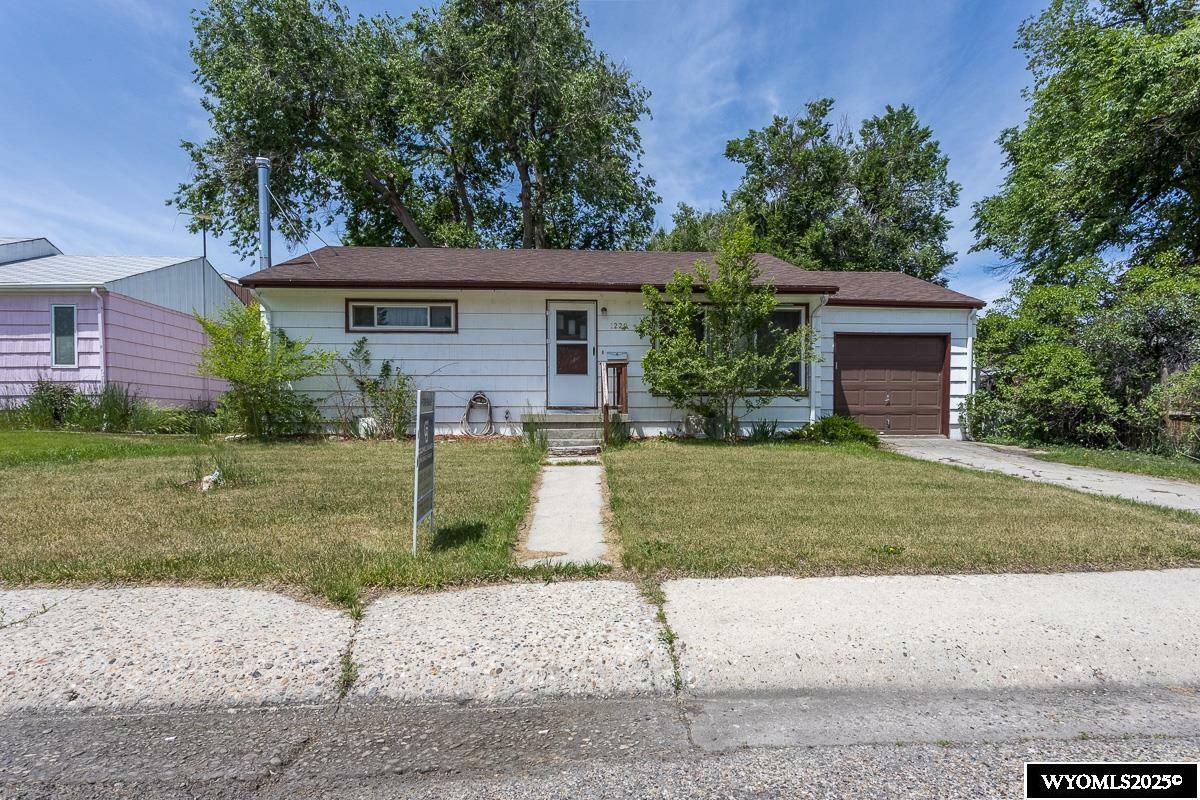 Property Photo: 1220 Bon Avenue WY 82609
