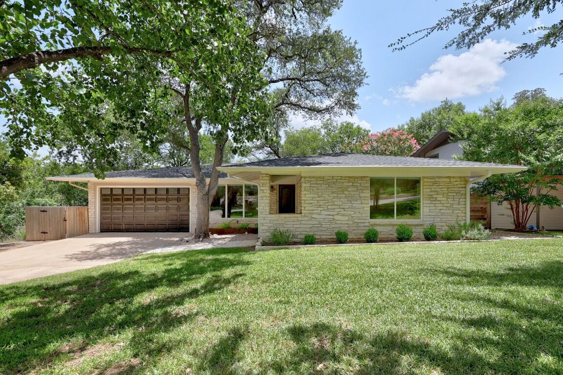 Property Photo: 3518 Lakeland Drive TX 78731