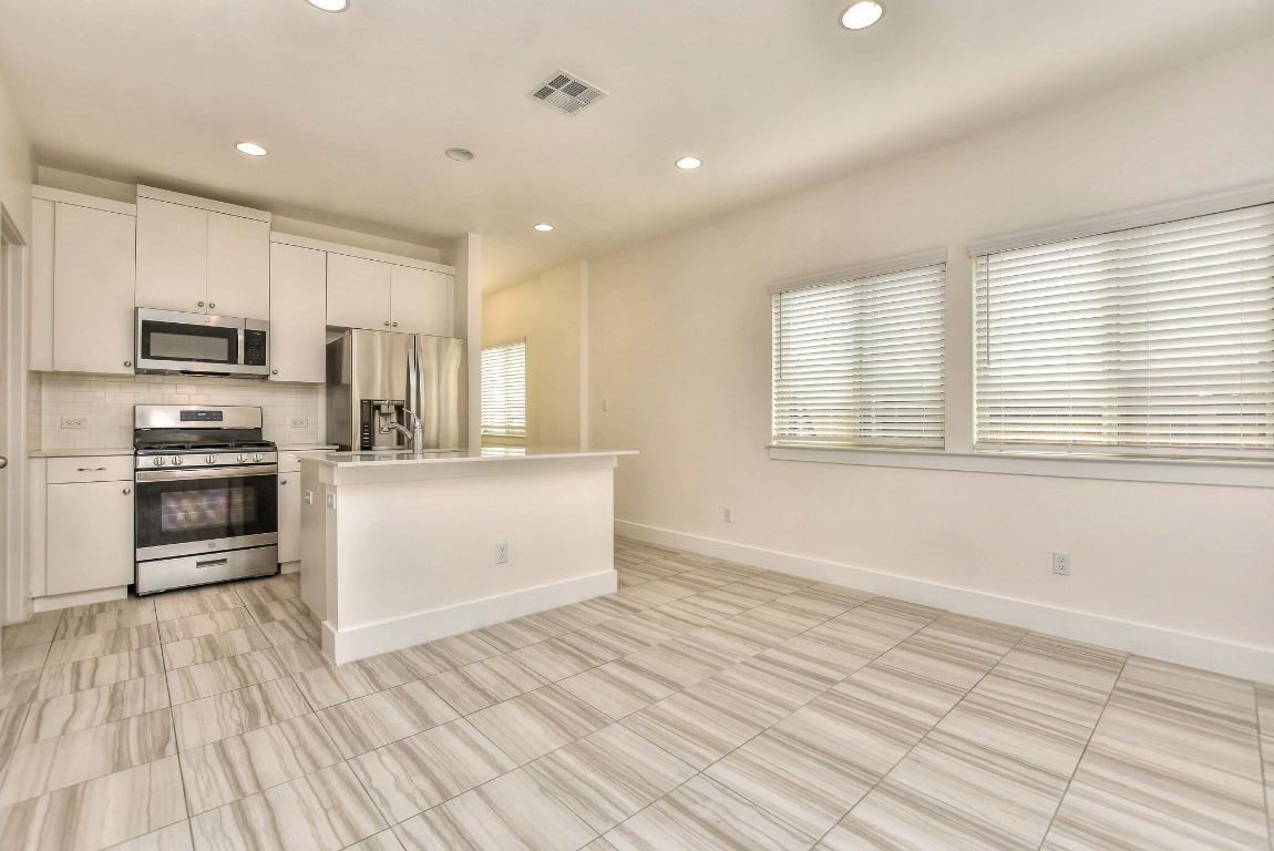 Property Photo: 420 White Steppe Way TX 78626