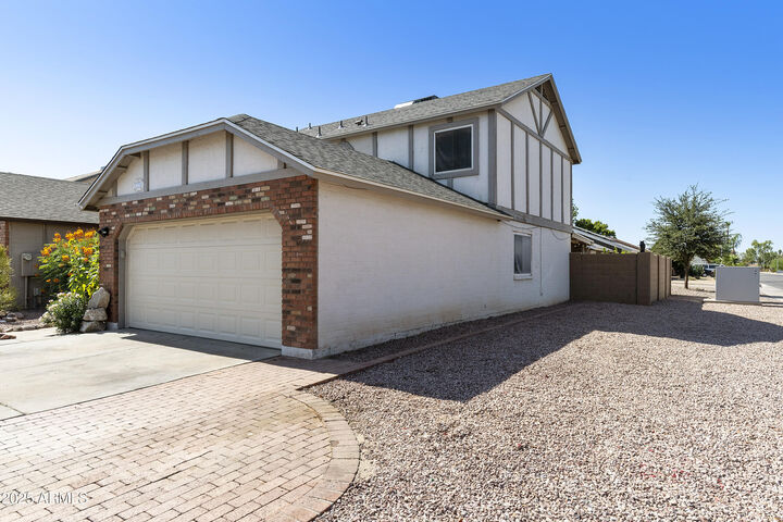 Property Photo:  1335 W Straford Drive  AZ 85224 
