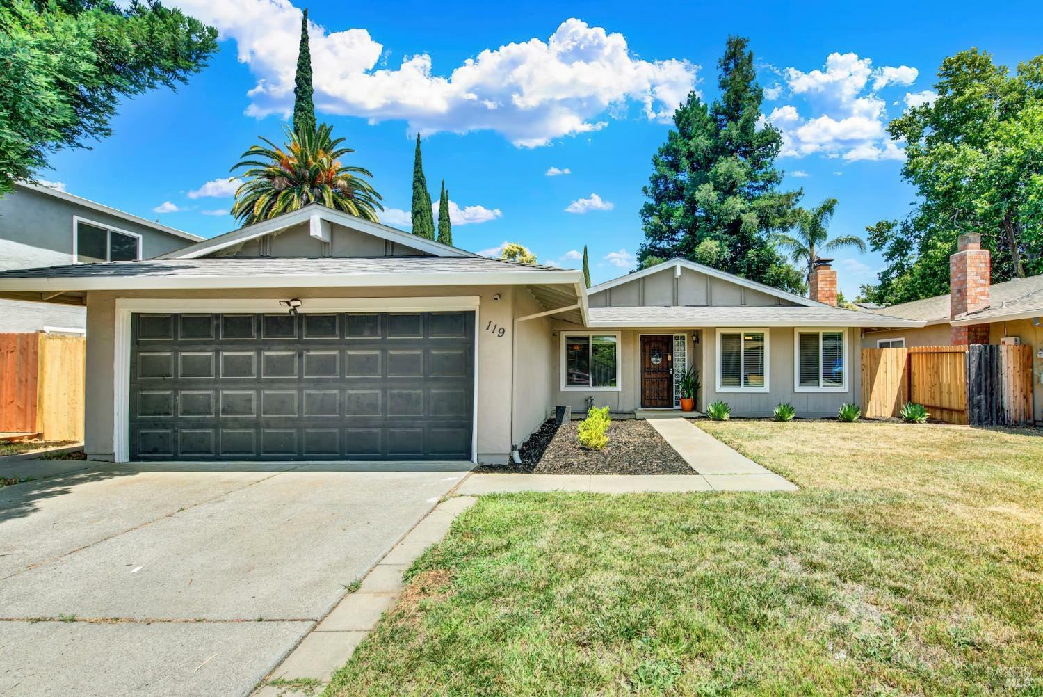 Property Photo: 119 Asbury Drive CA 95687