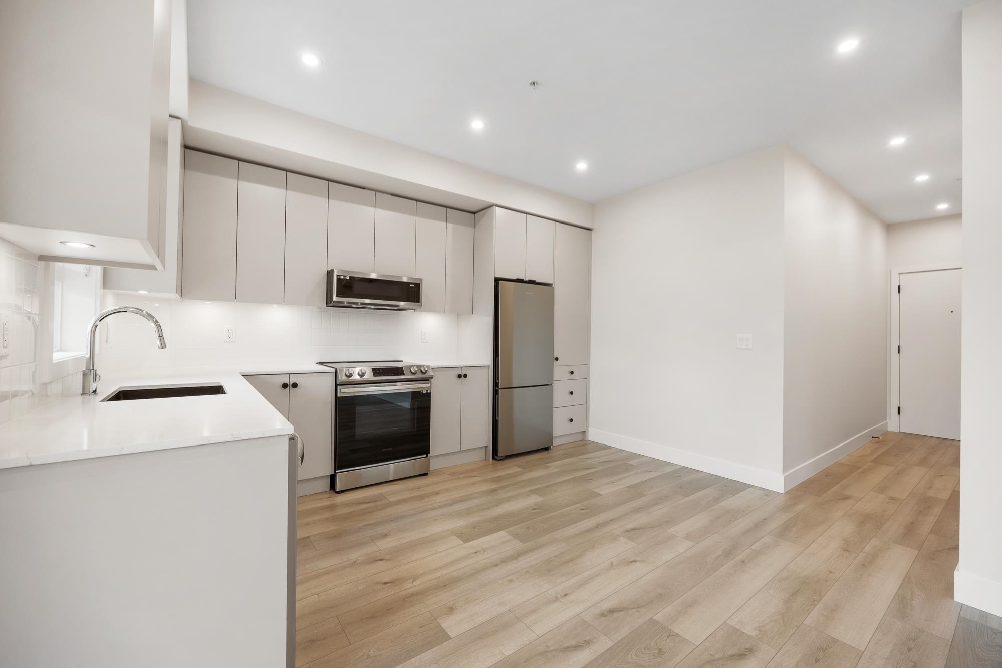 Photo de la propriété: 45505 Campus Drive 412 BC V2R 6L2