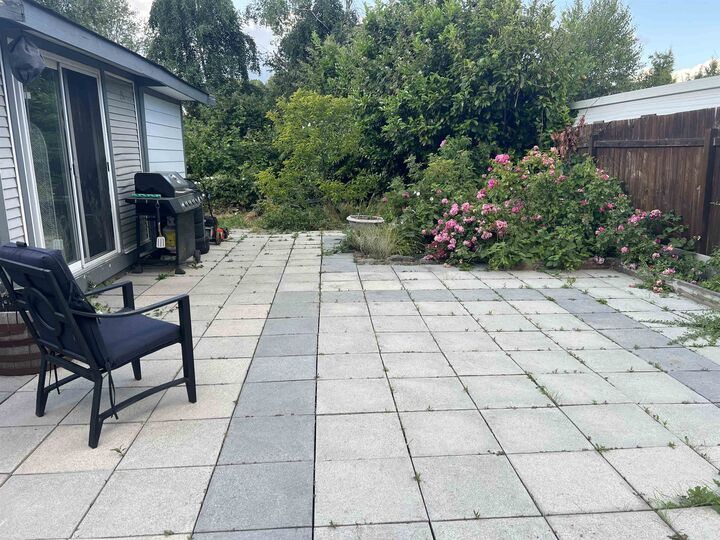 Property Photo: 12473 114 Avenue BC V3V 3N8