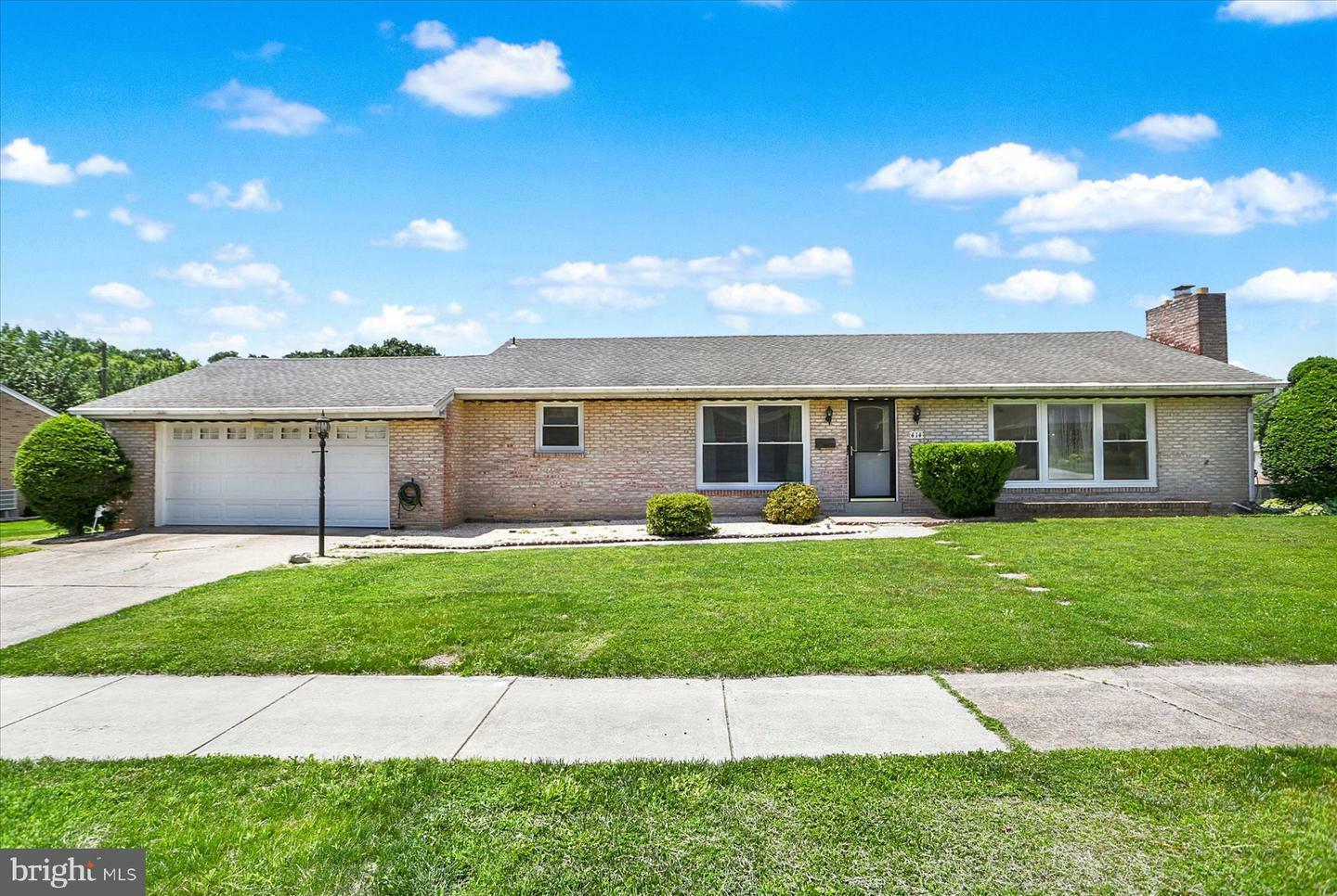 Property Photo: 414 Susan Road PA 17109