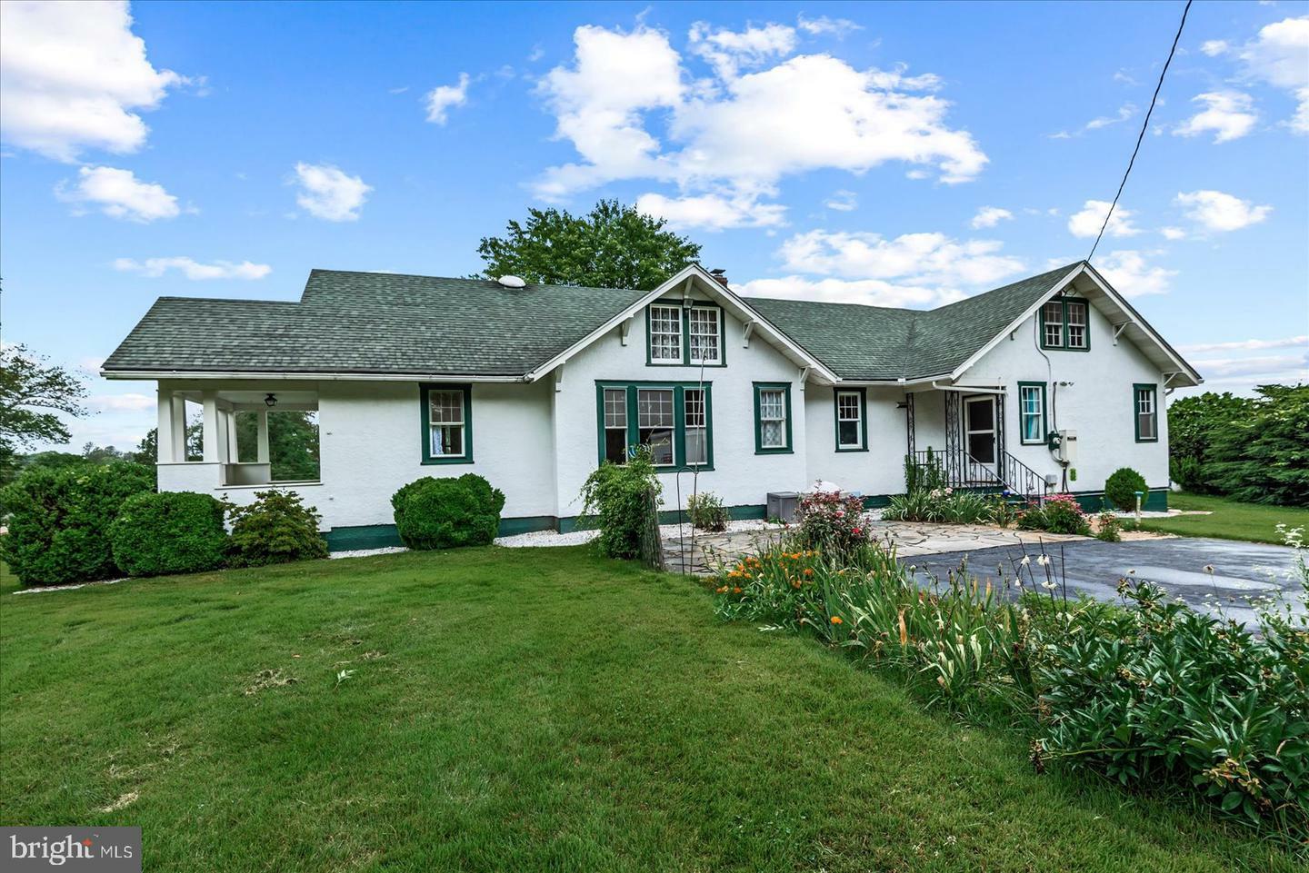 Property Photo: 9309 Old Turnpike VA 22701
