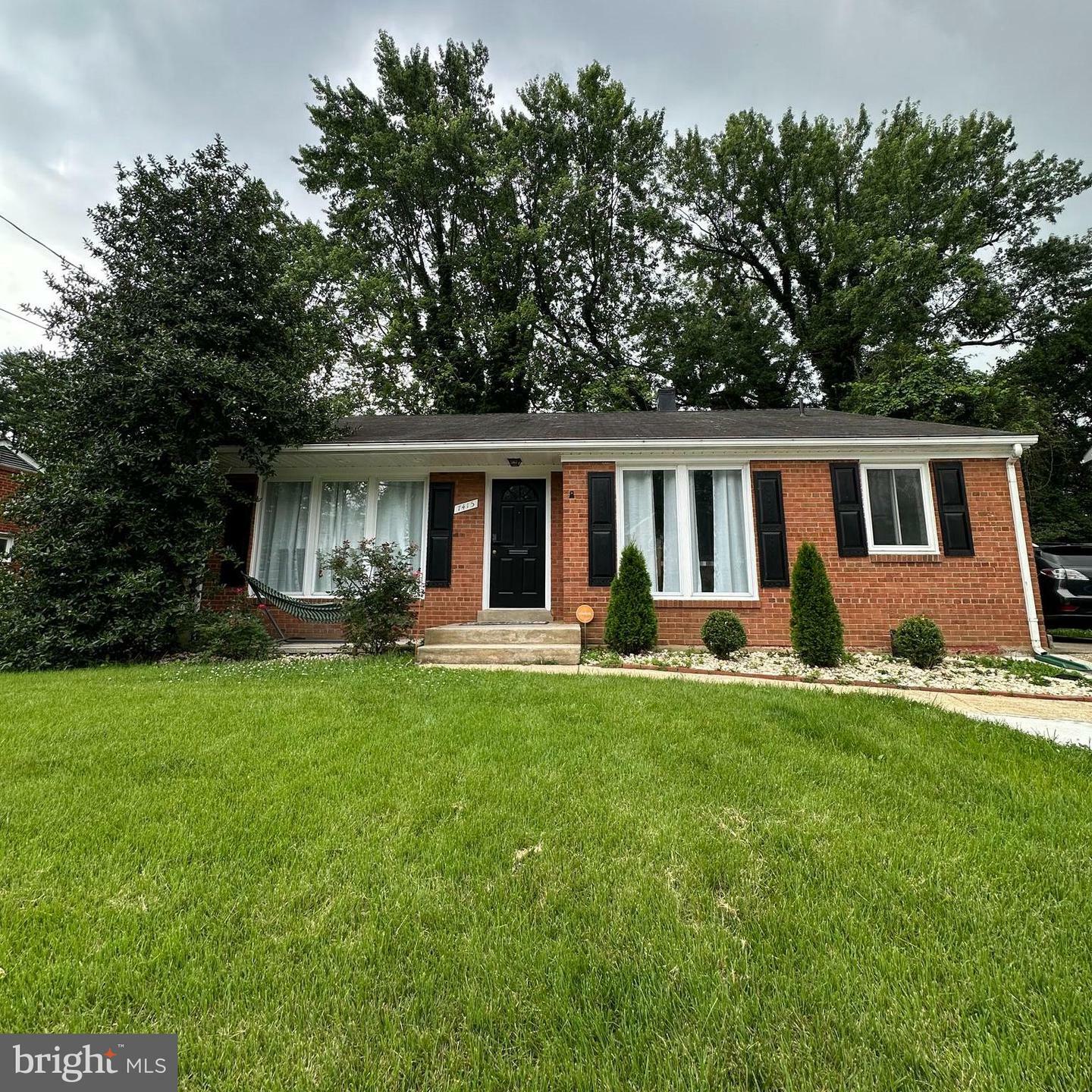 Property Photo:  7415 Dominion Drive  MD 20745 