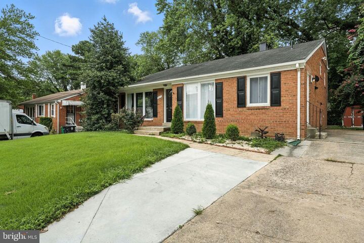 Property Photo:  7415 Dominion Drive  MD 20745 
