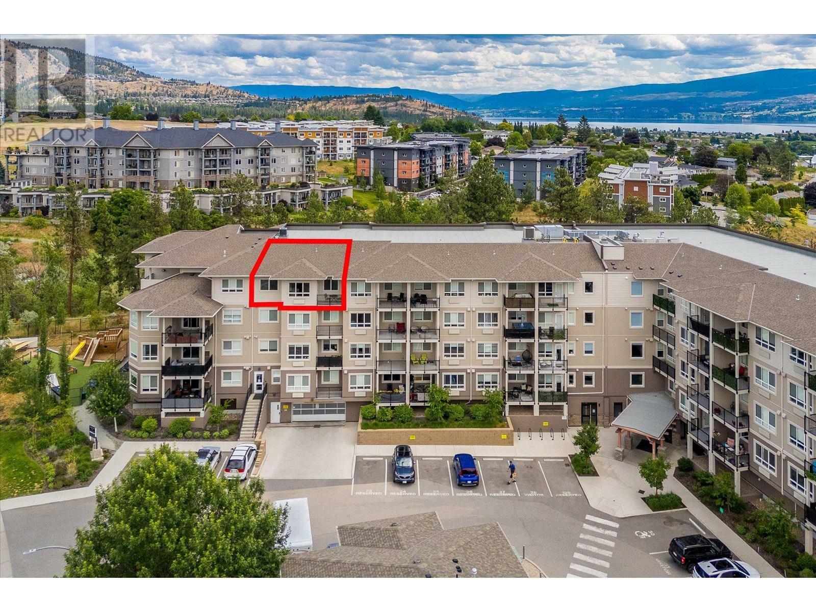 Photo de la propriété: 2301 Carrington Road 405 BC V4T 3C1