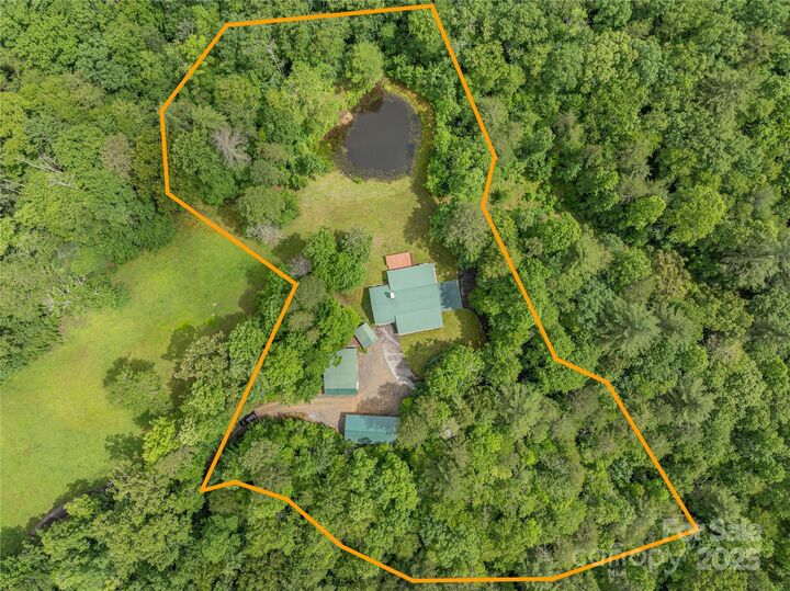 Property Photo: 288 Hard To Find Drive NC 28712