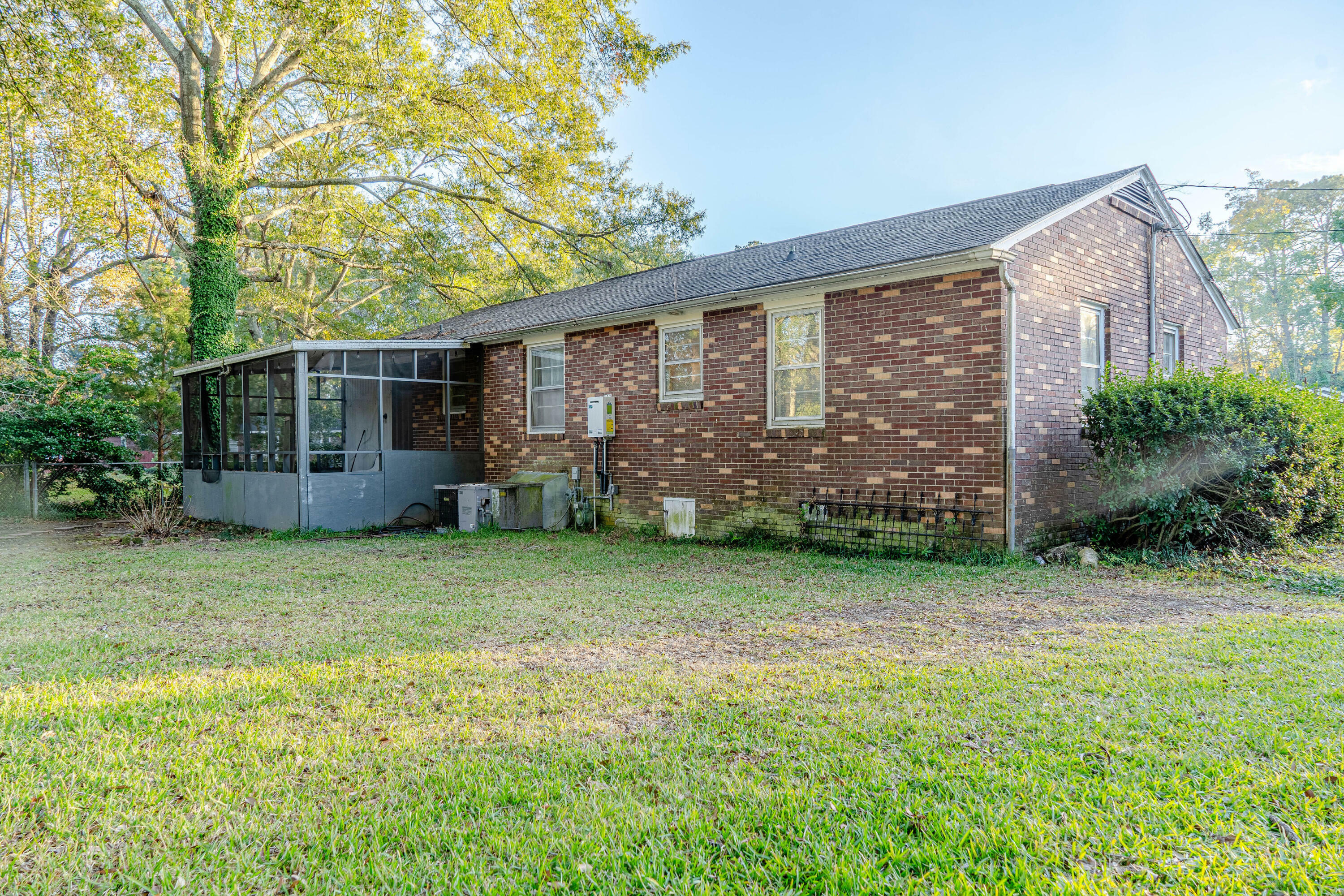 Property Photo:  2736 Star Drive  SC 29406 