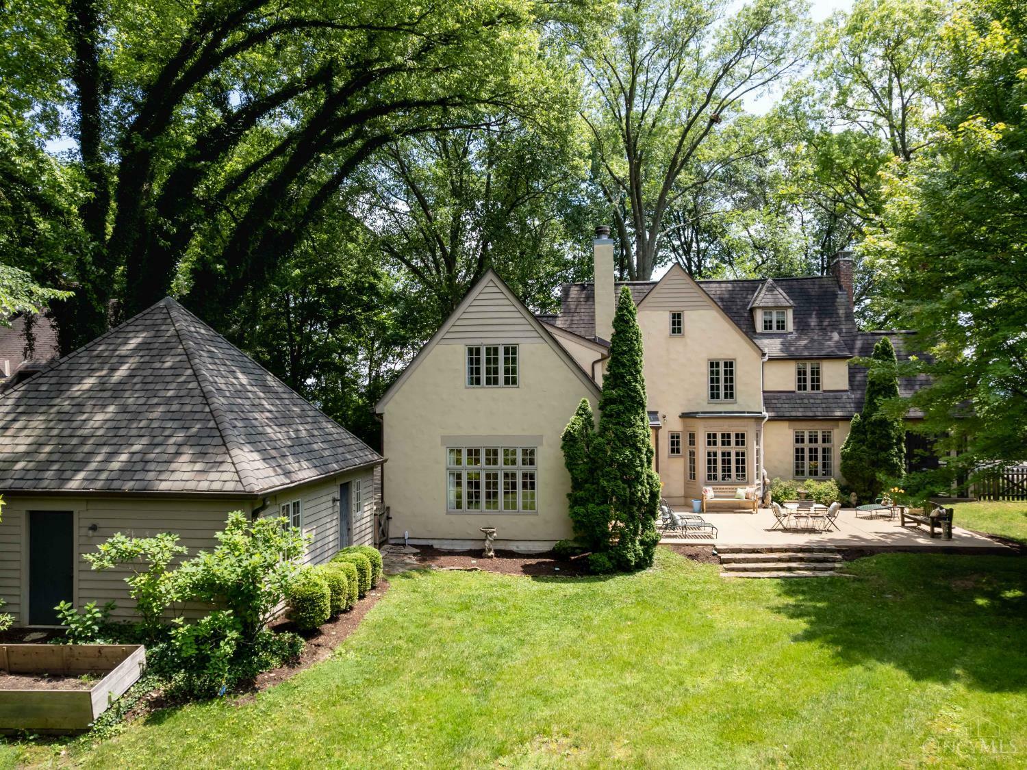 Property Photo: 6700 Miami Bluff Drive OH 45227