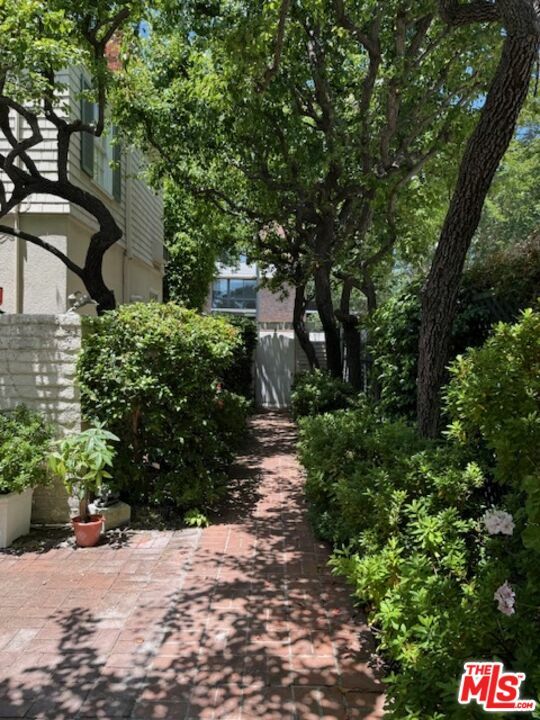 Property Photo: 222 S Spalding Dr CA 90212