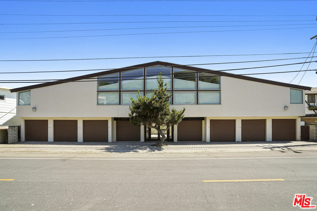 Property Photo: 25200 Malibu Rd CA 90265