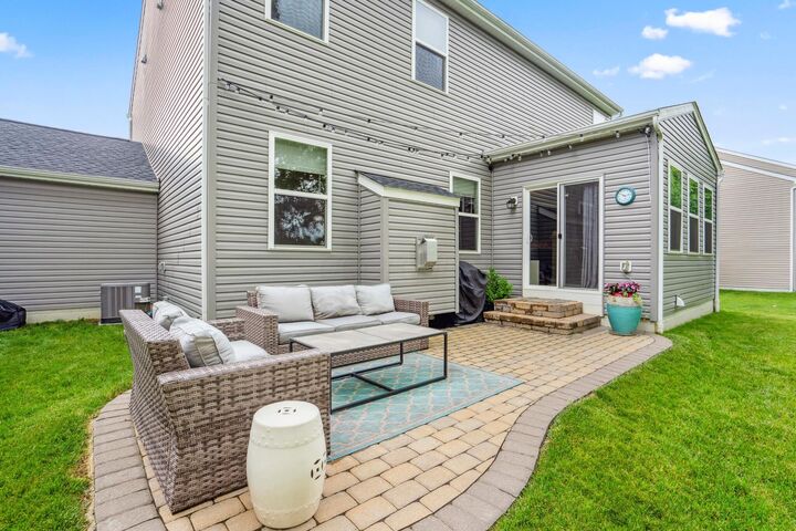 Property Photo: 8022 Narrow Leaf Drive OH 43004