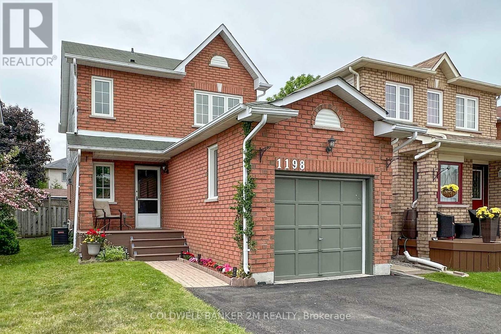 Property Photo:  1198 Beaver Valley Crescent  ON L1J 8N1 