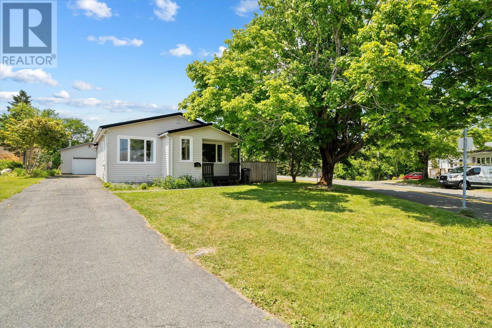 Photo de la propriété: 13 Forest Avenue NL A1N 1N9