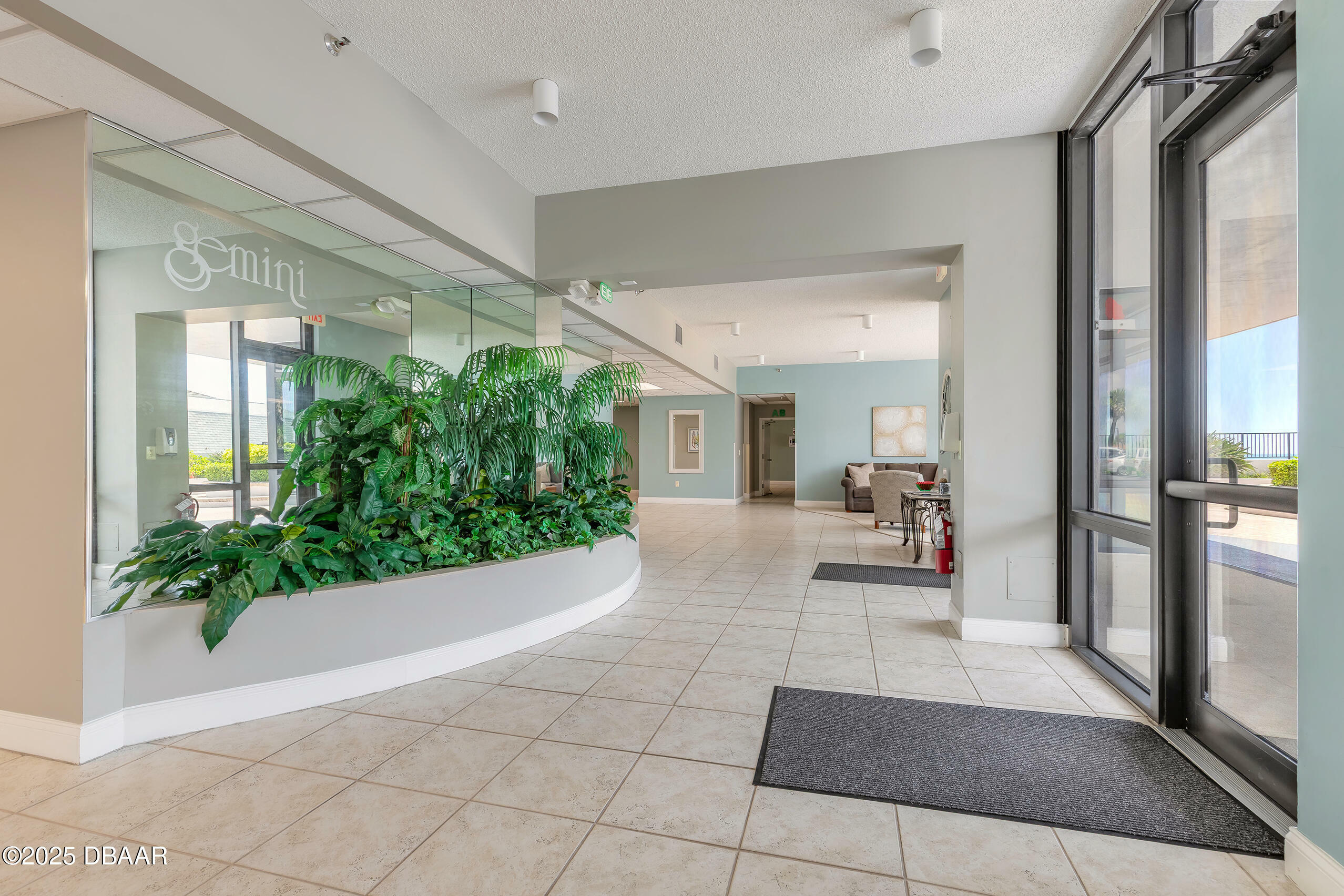 Property Photo: 1239 Ocean Shore Boulevard FL 32176