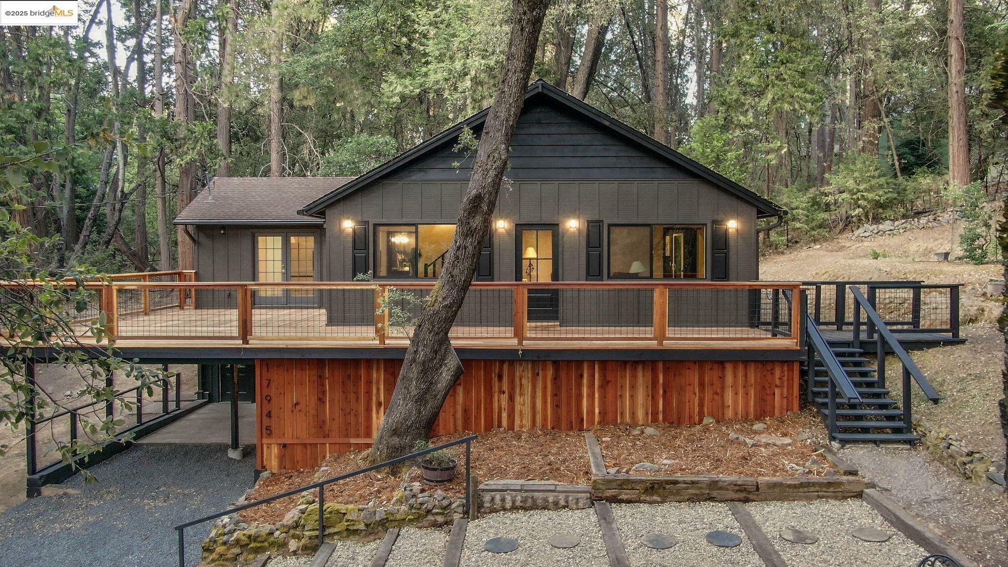 Property Photo: 17945 Bluejay Ct CA 95383
