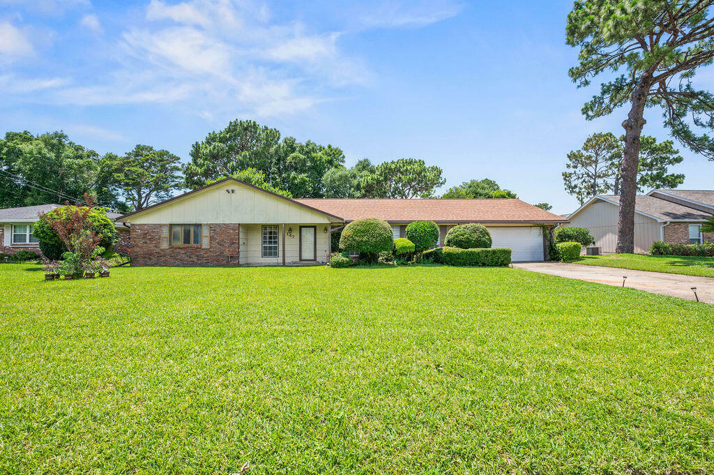147 Country Club Road  Shalimar FL 32579 photo