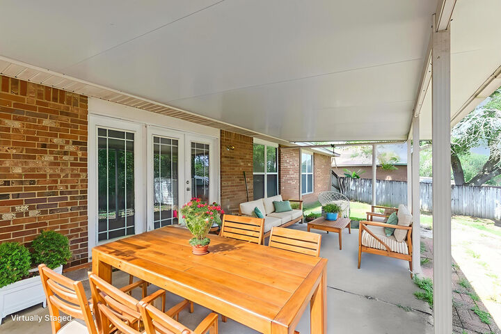 Property Photo:  527 Tom Sawyer Lane  FL 32536 