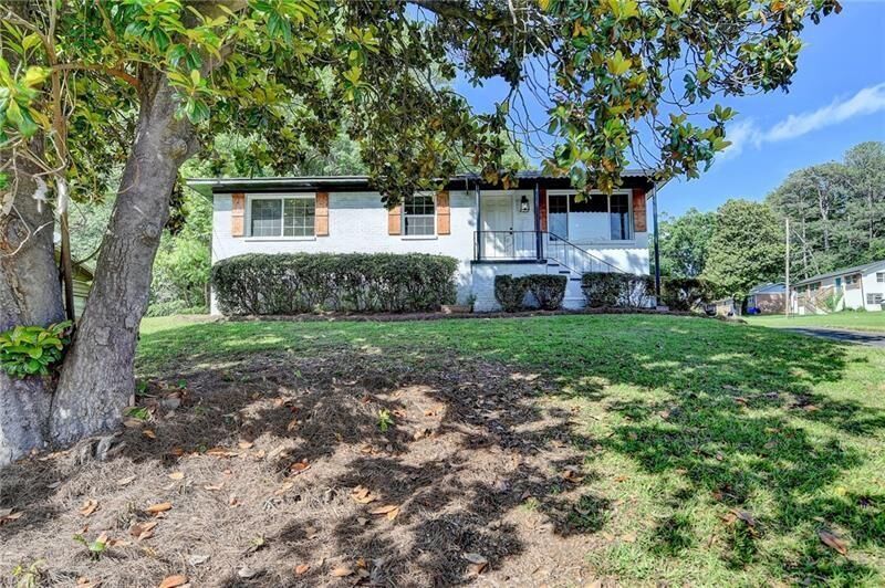 Property Photo: 3991 Adamsville Drive SW GA 30331