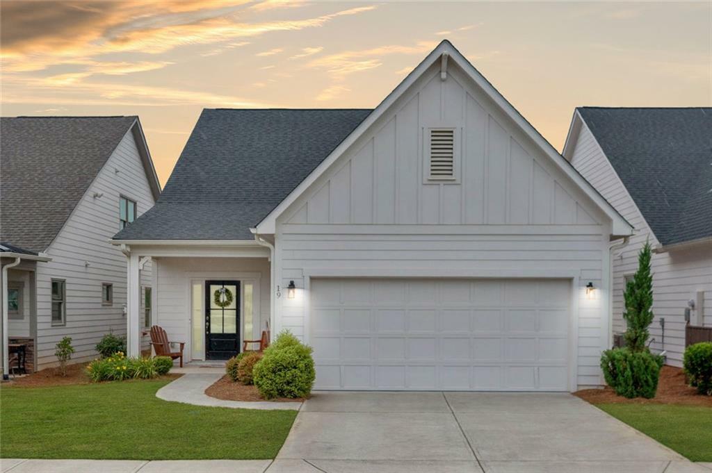Property Photo: 19 Grand Circle GA 30143