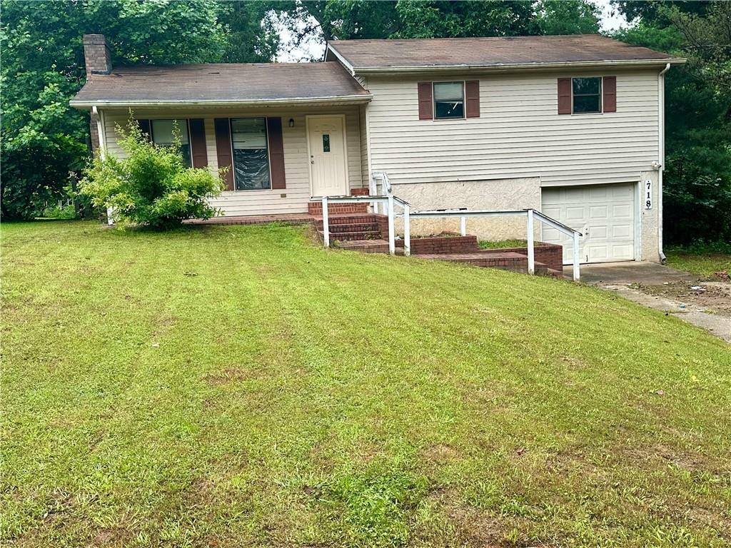 Property Photo: 718 Hardy Way GA 30141