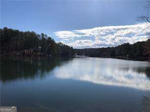 Property Photo: 1581 Twin Mountain Lake Circle GA 30175