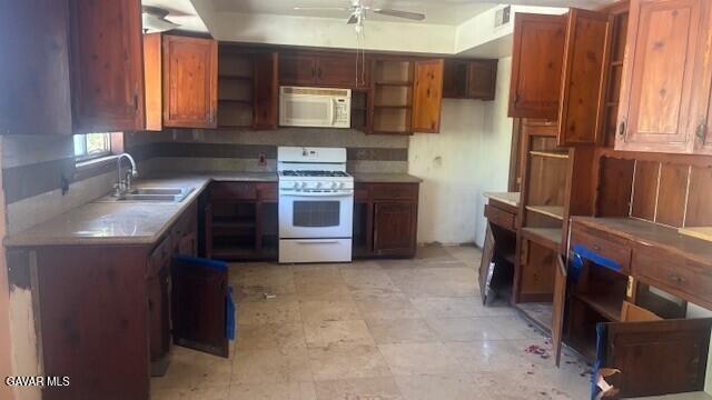 Property Photo: 38520 E 12th Street CA 93550