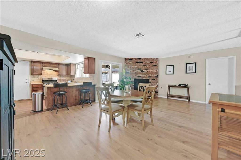Property Photo: 7113 Carrondale Way NV 89128