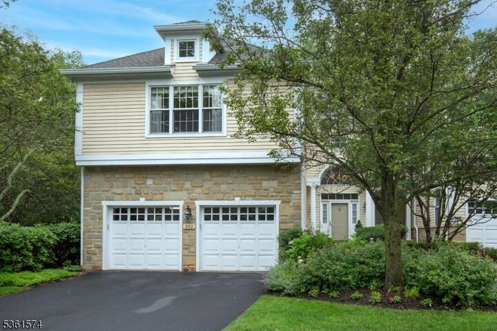 Property Photo: 302 Lindabury Ln NJ 07979