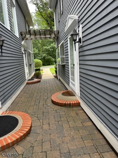 Property Photo: 91 Countryside Dr Ondo NJ 07920