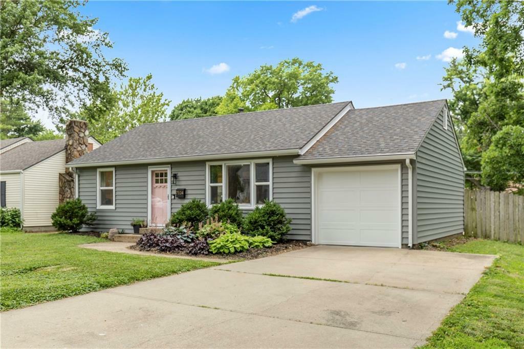 Property Photo:  7524 Robinson Street  KS 66204 
